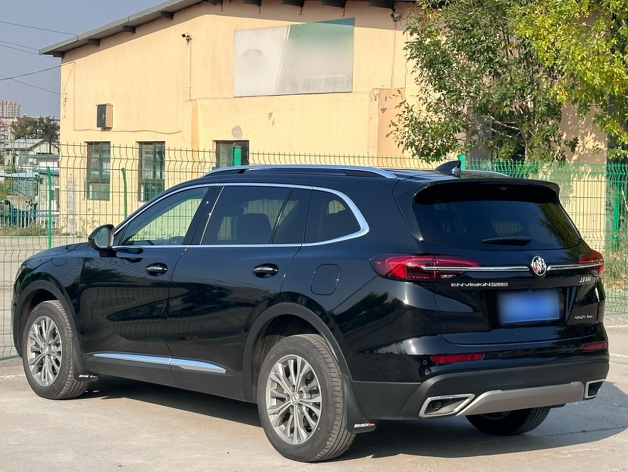 2021 Envision Plus 652T 5-Seater AWD Luxury photo 4