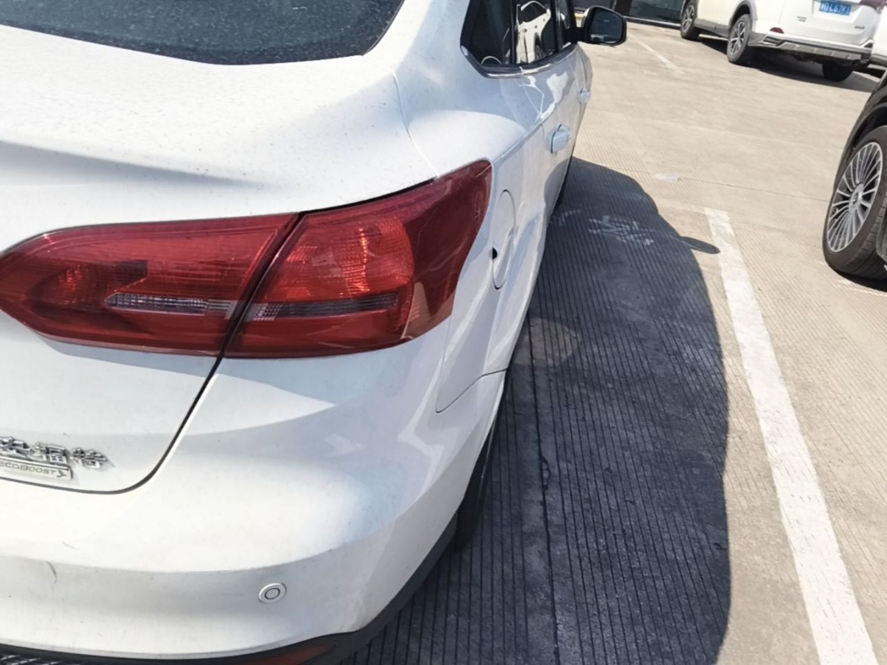 Focus 2017 Sedan EcoBoost 180 AT Elite photo 4