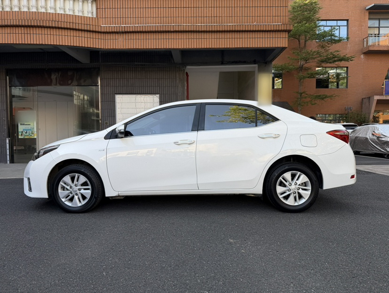 Corolla 2017 Facelift 1.6L S-CVT GL photo 4