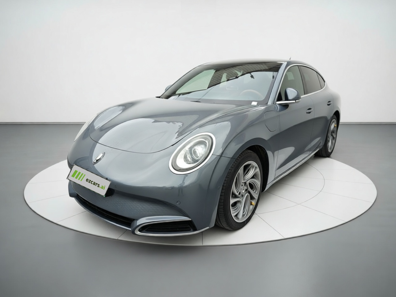 2022 555km Premium
