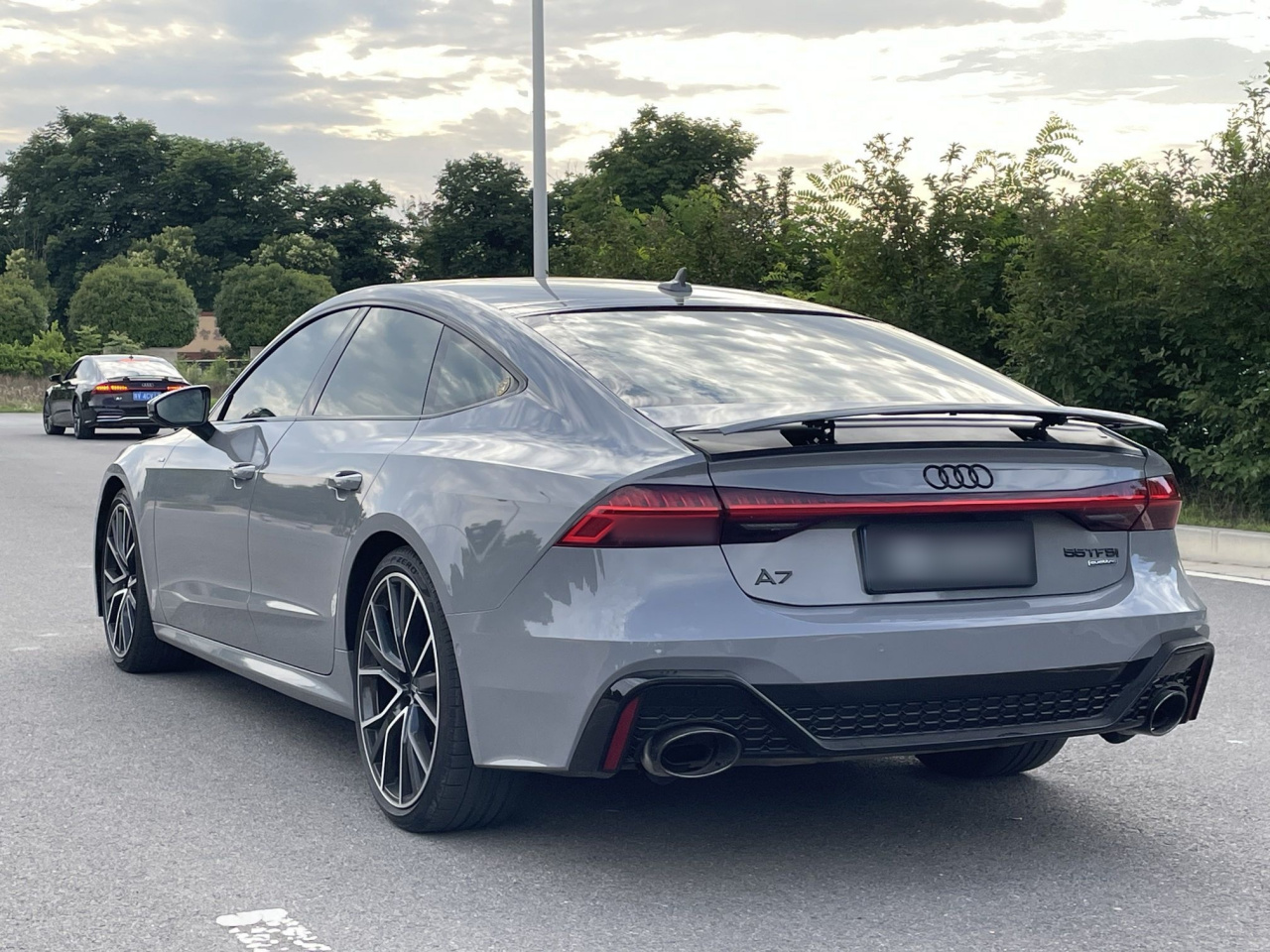A7 2023 55 TFSI quattro Exclusive photo 2