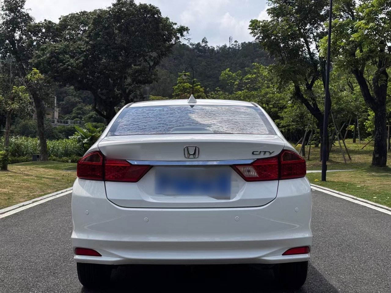 2017 1.5L CVT Elite photo 4