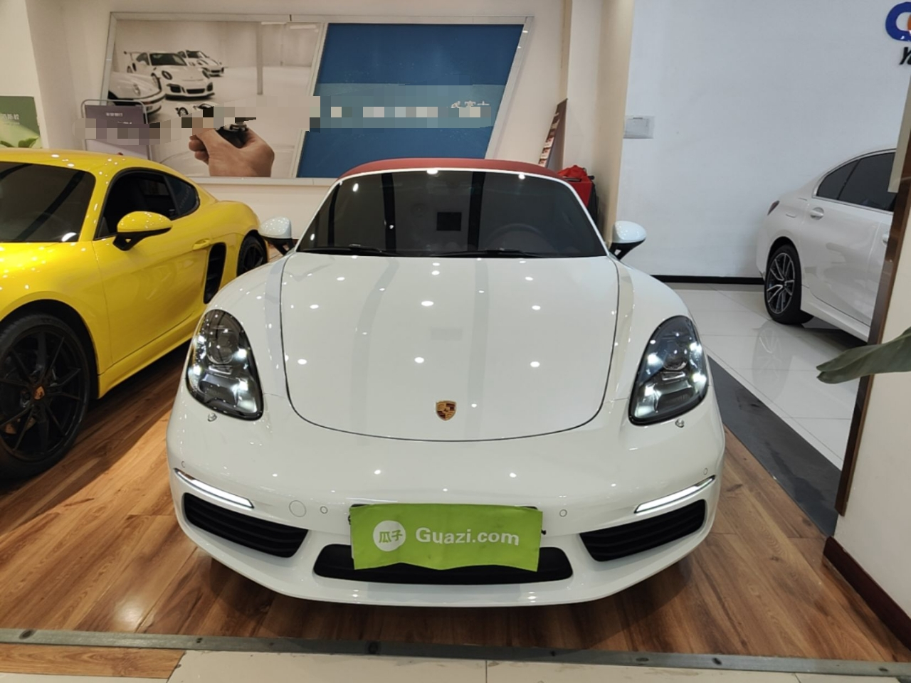 718 2022 Boxster 2.0T photo 2