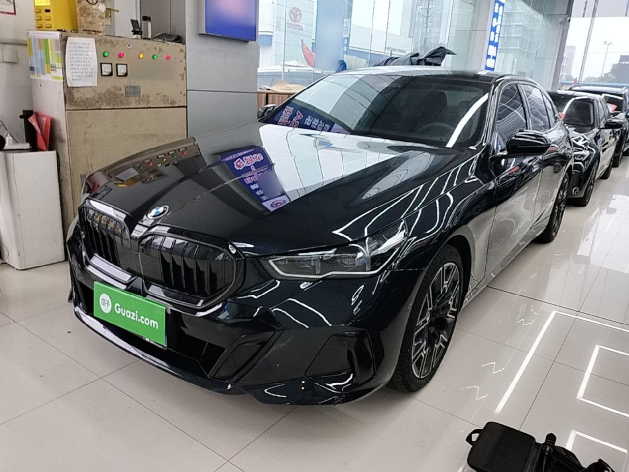5 Series 2026 530Li Exclusive M Sport Package