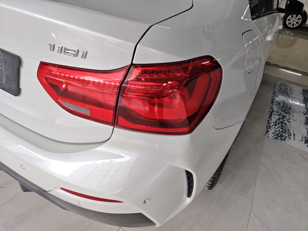 1 Series 2019 118i M Sport Package photo 3