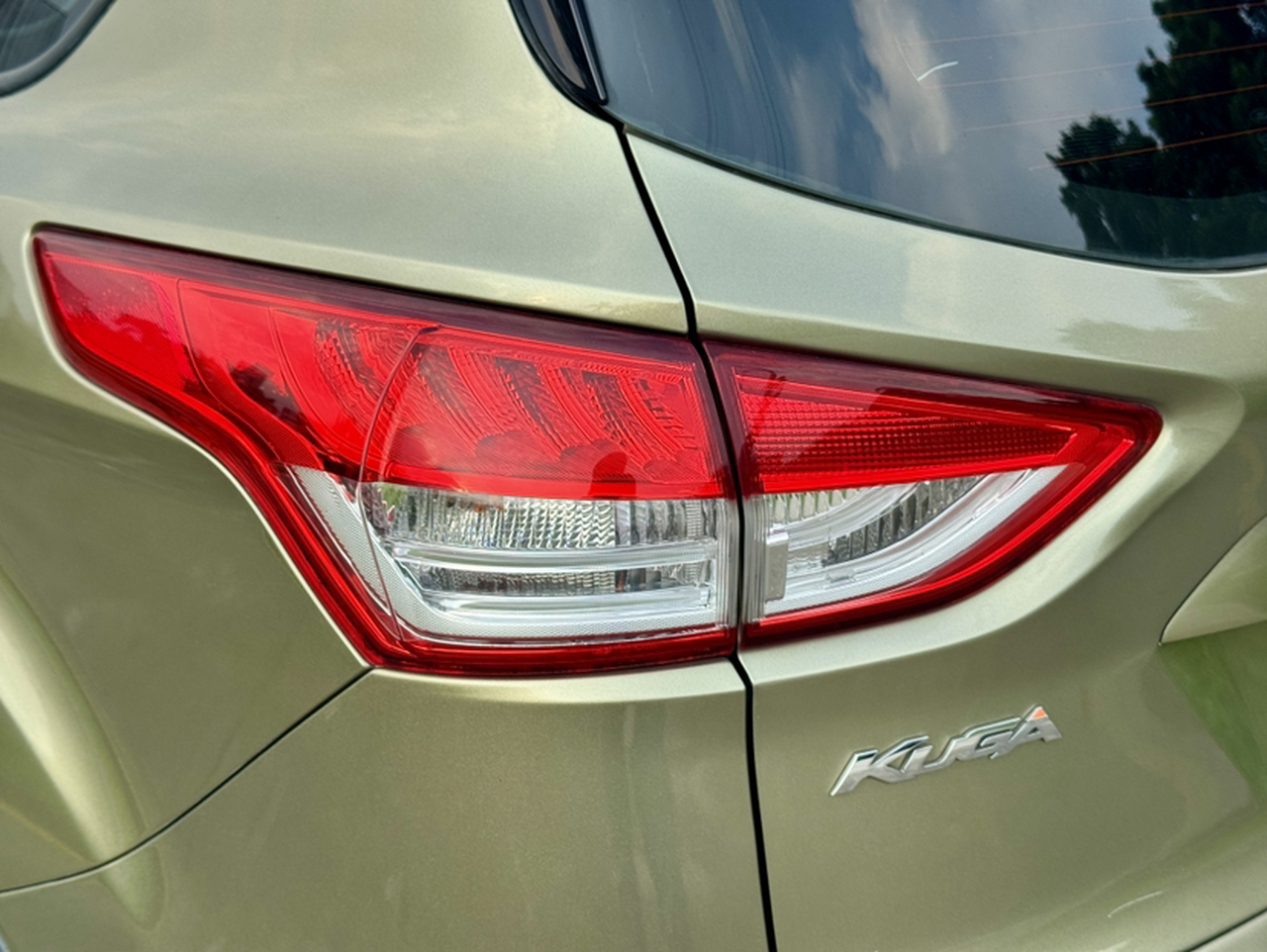 Kuga 2013 1.6L GTDi RWD Comfort photo 3