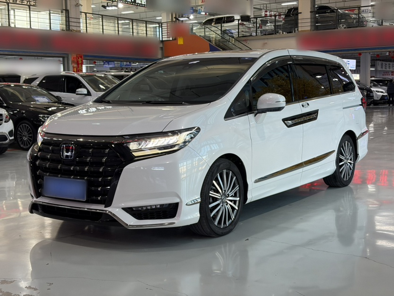 Elysion 2022 2.0L e:HEV Luxury photo 4