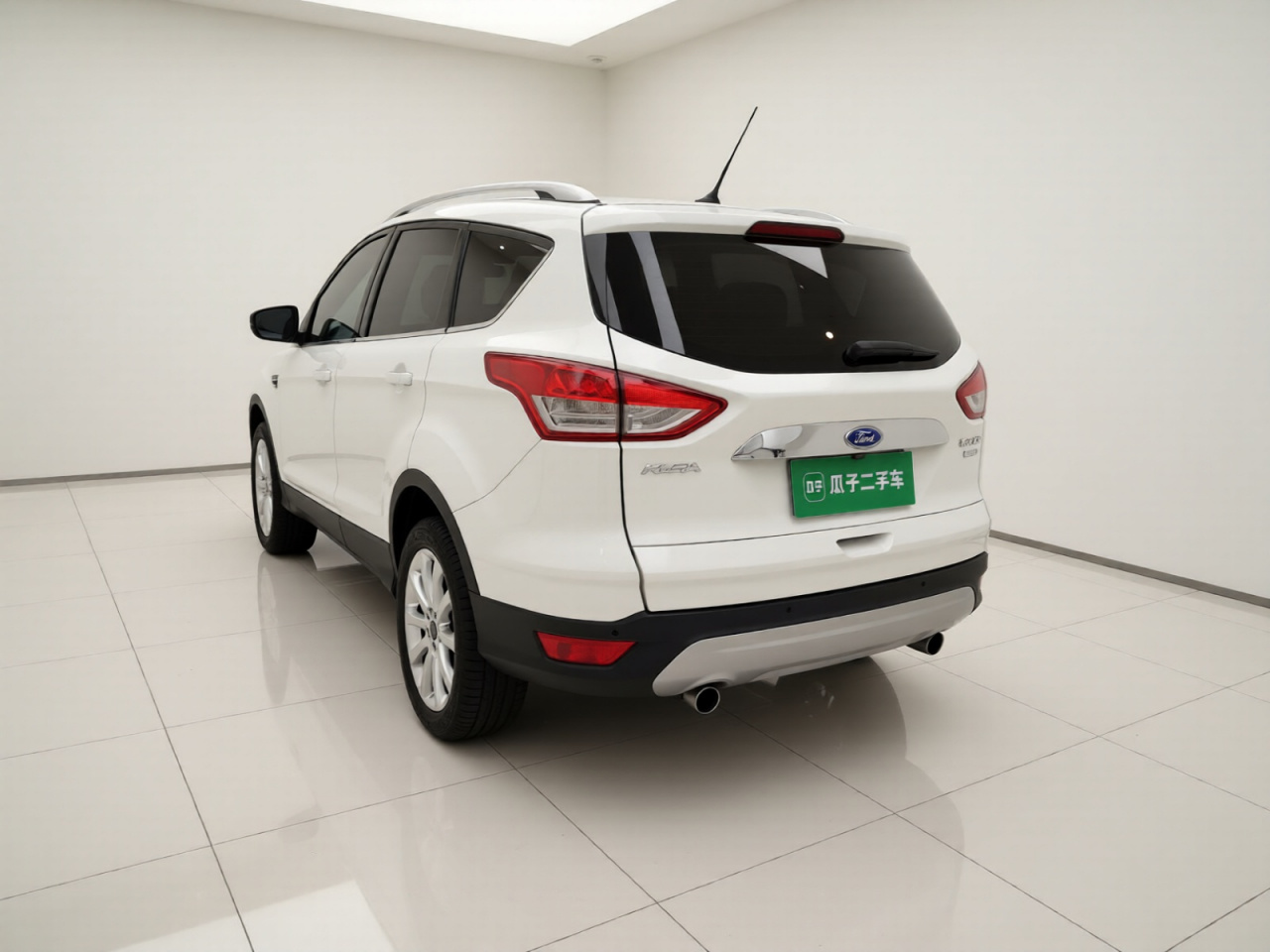 Kuga 2015 1.5L GTDi AWD Elite photo 4
