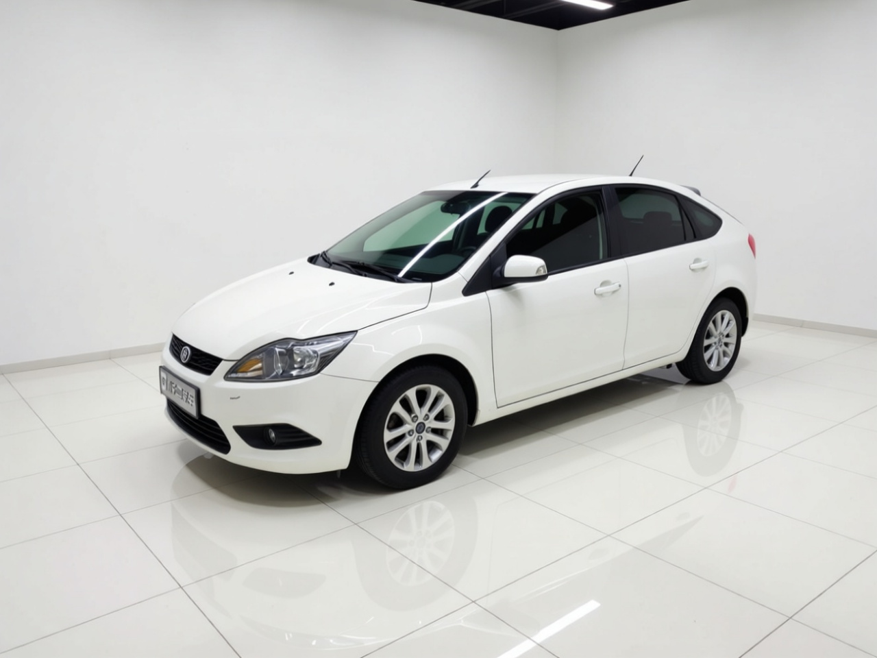 Focus 2013 Hatchback Classic 1.8L MT