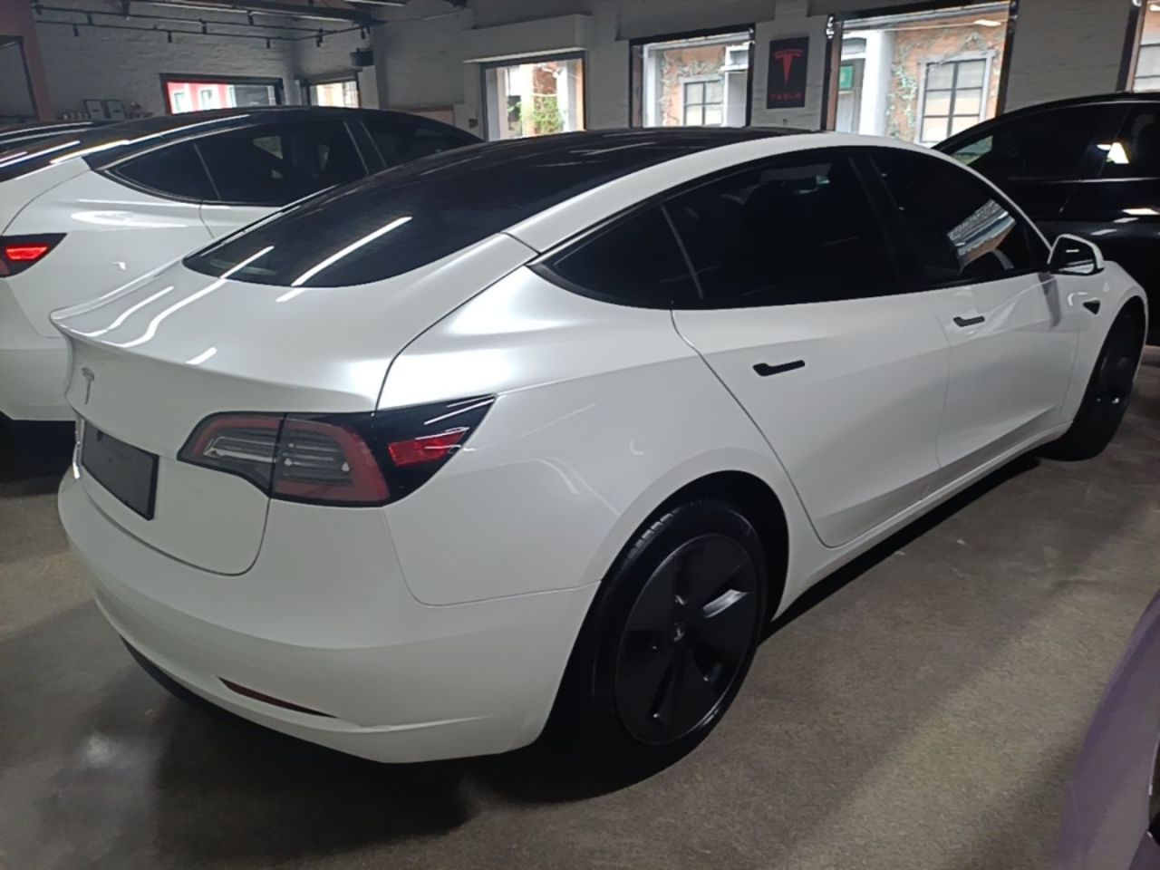 Model 3 2022 RWD photo 5