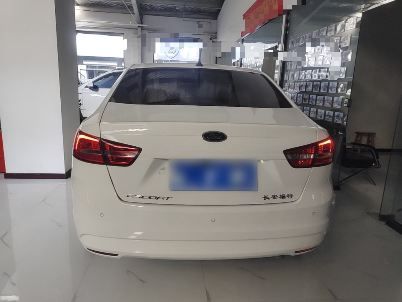 Escort 2017 Facelift 1.5L MT Comfort photo 5