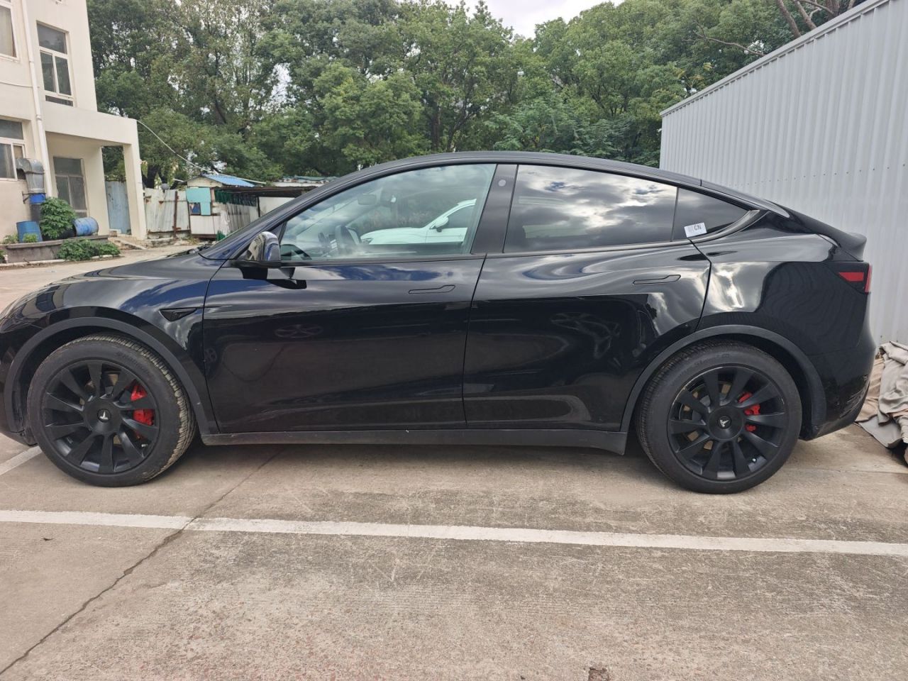 Model Y 2022 Facelift RWD photo 4