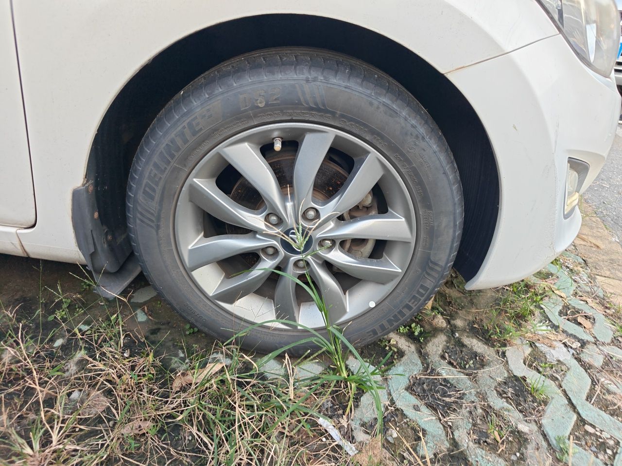 Elantra 2015 1.6L MT Leading photo 5