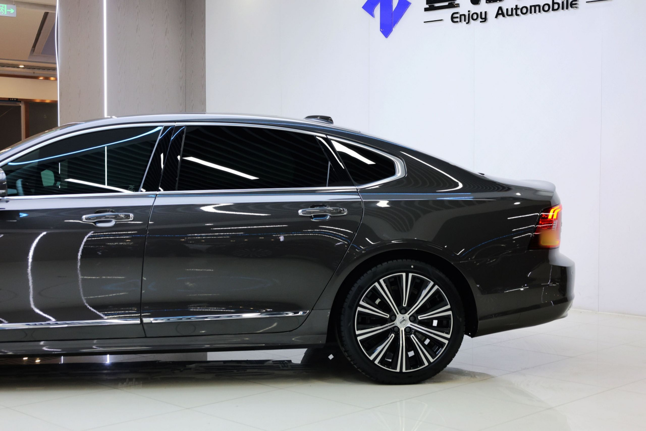S90 2023 B5 Luxury photo 4