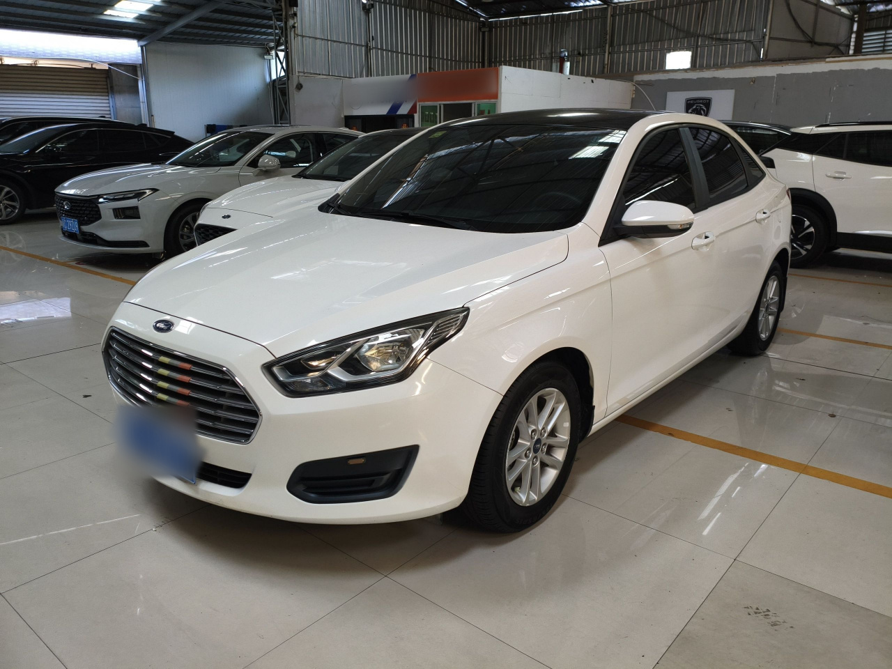 Escort 2019 Facelift 1.5L AT China VI