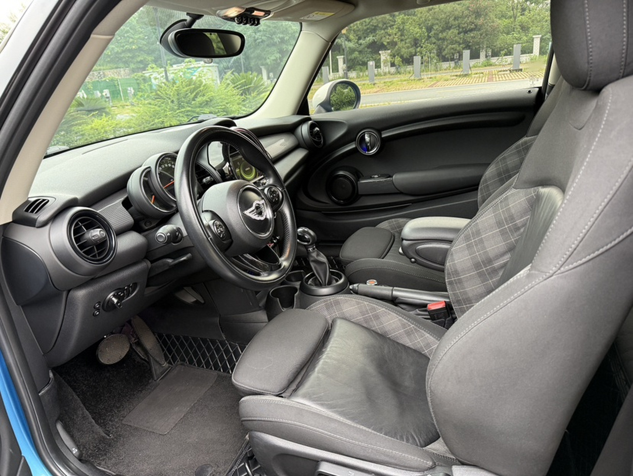 2016 1.5T COOPER photo 2
