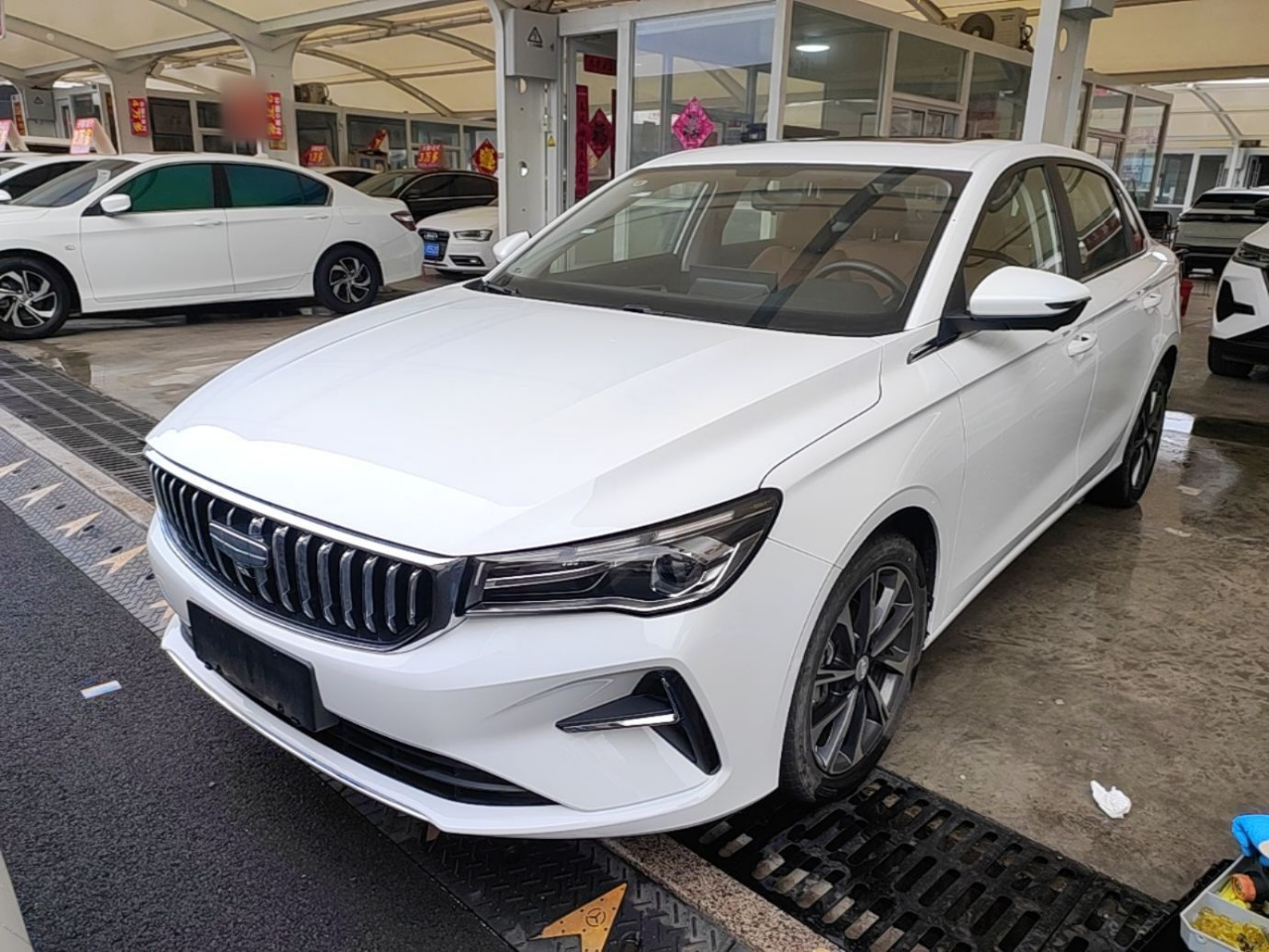 Emgrand 2025 4 1.5L CVT Flagship