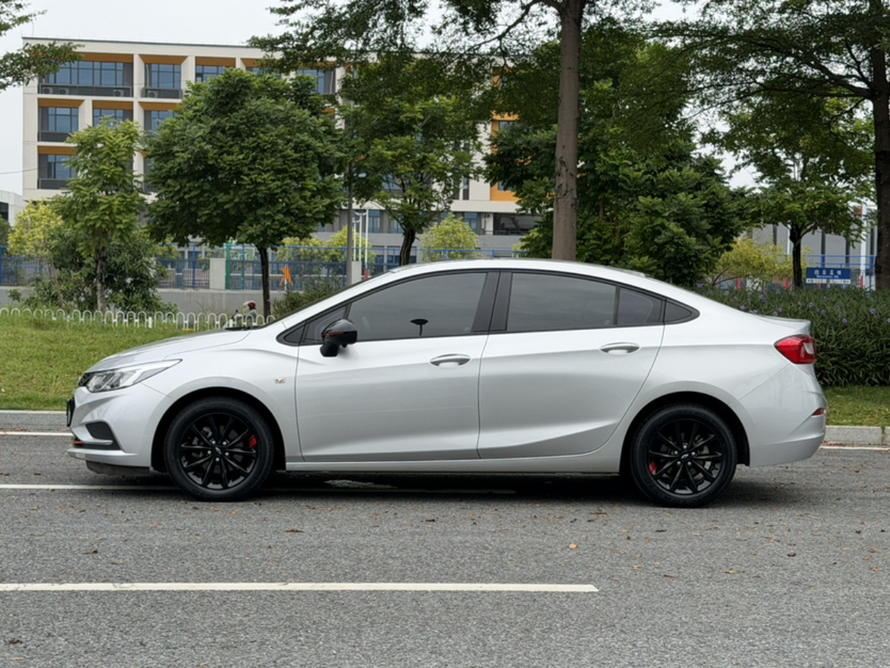 2018 Redline 320 AT photo 2