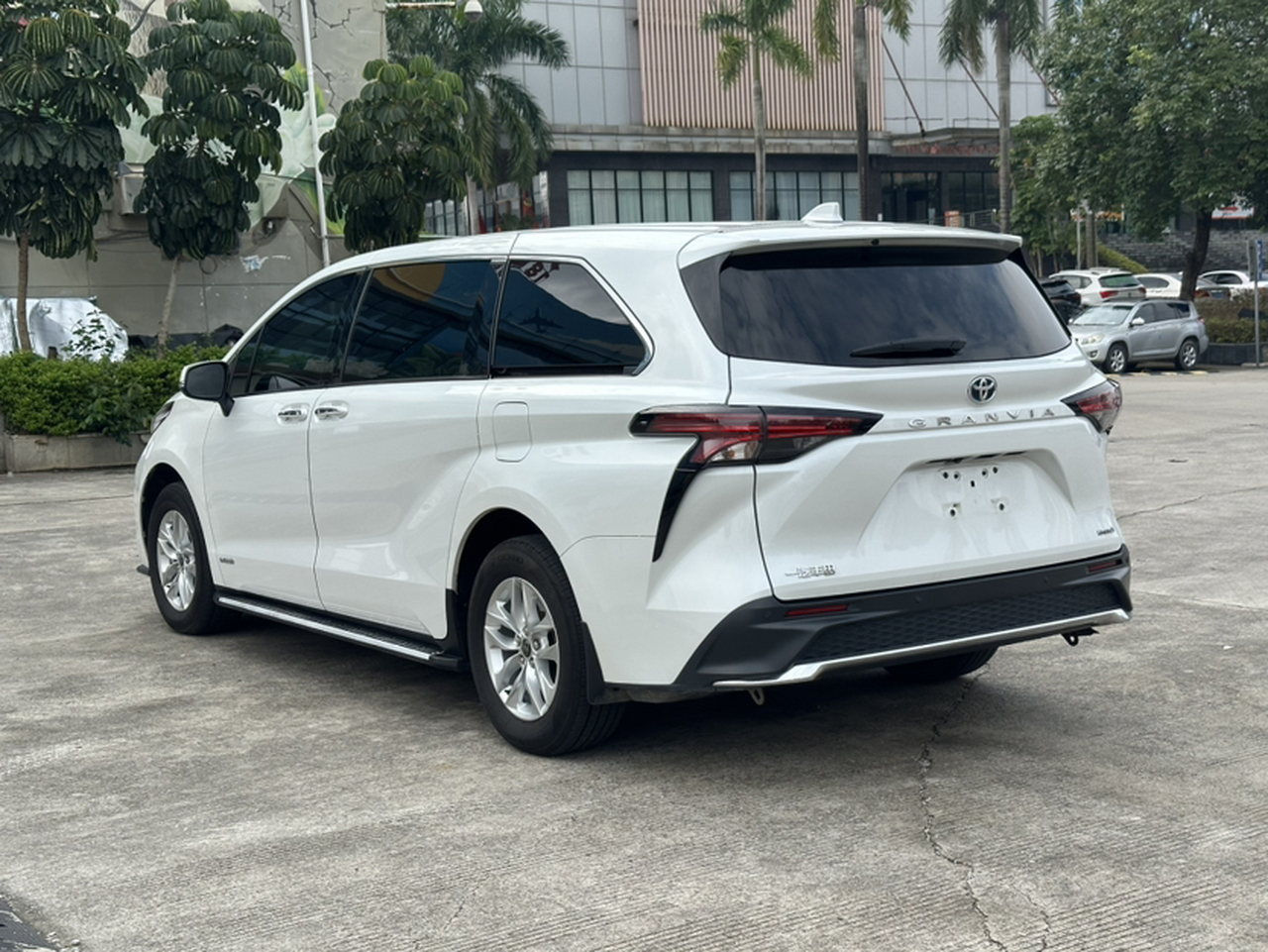 Granvia 2023 2.5L Hybrid Comfort photo 5