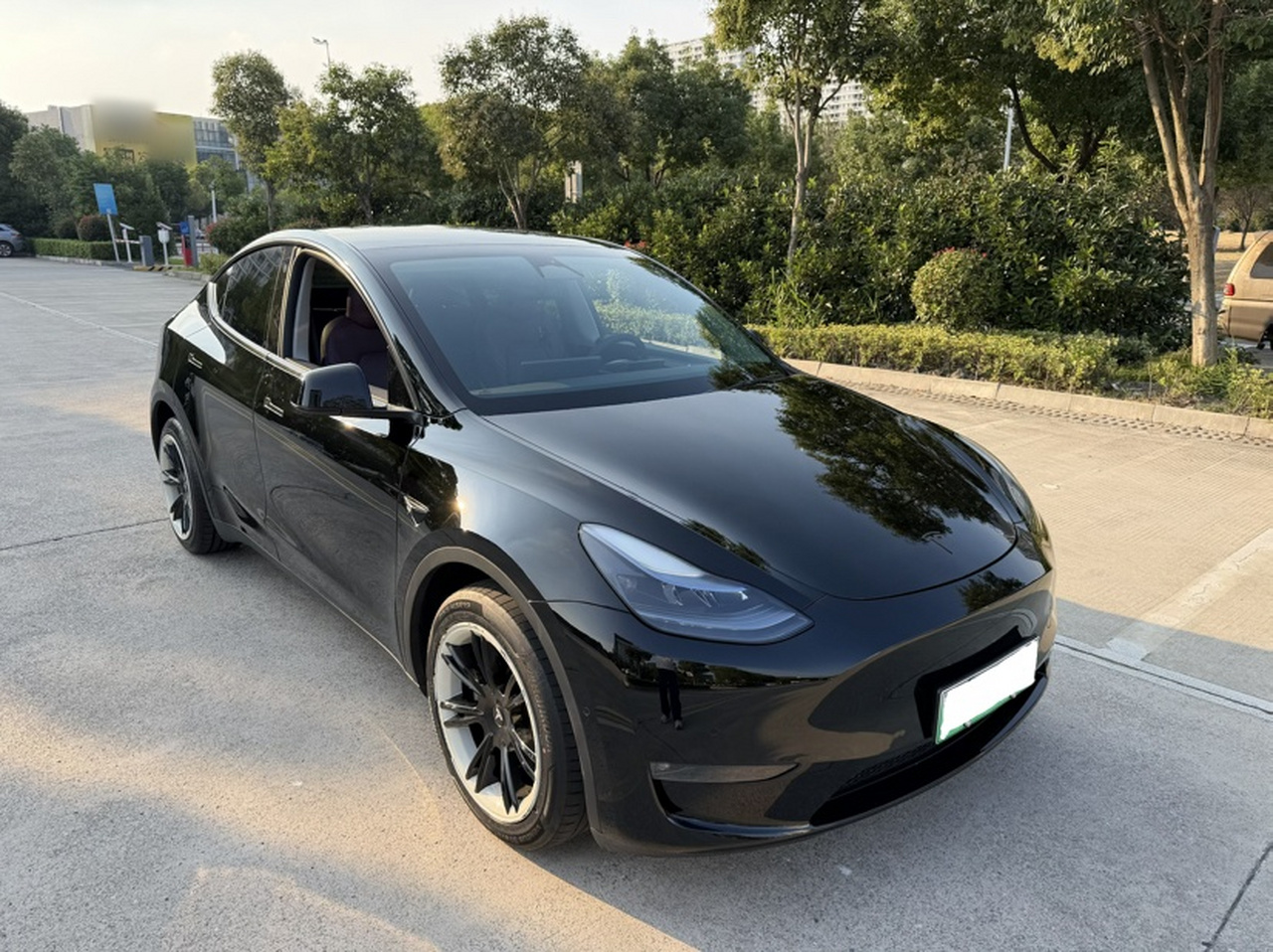 Model Y 2023 Long Range AWD photo 2