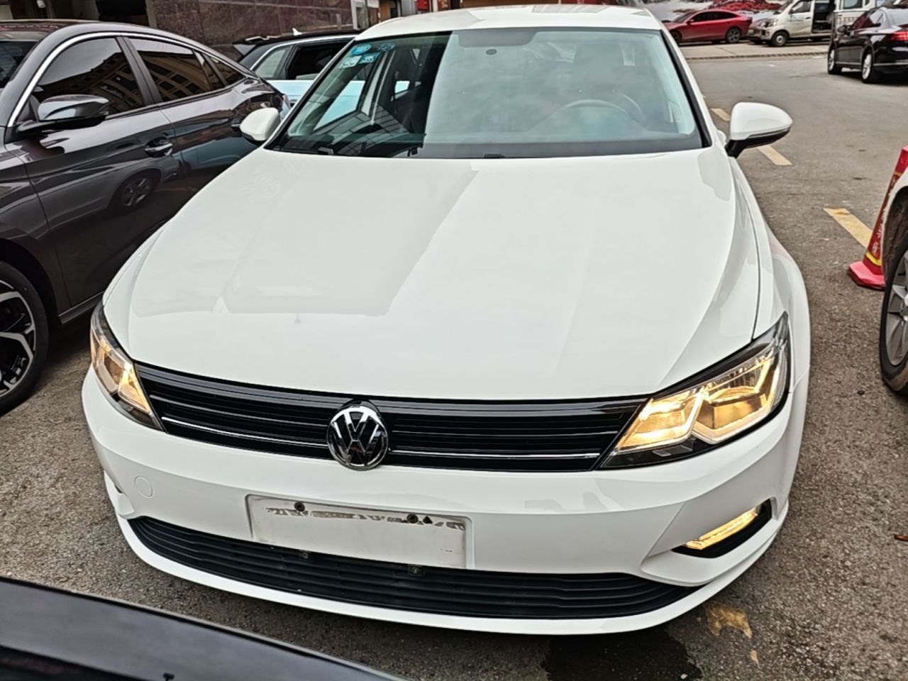 Lamando 2018 230TSI DSG photo 2