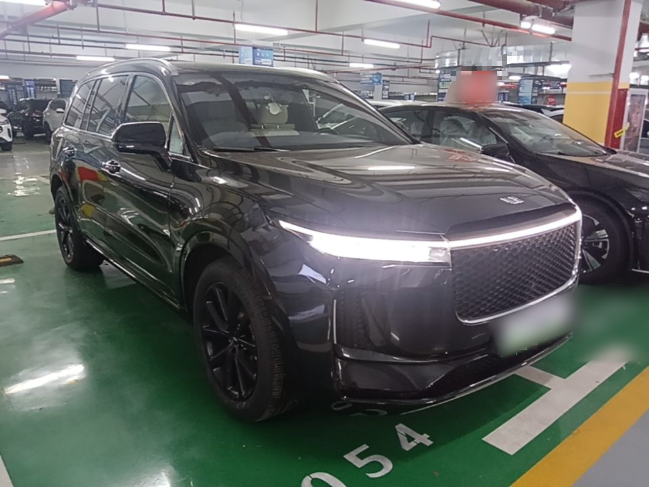 Li Auto ONE 2020 EREV 6-Seater photo 3