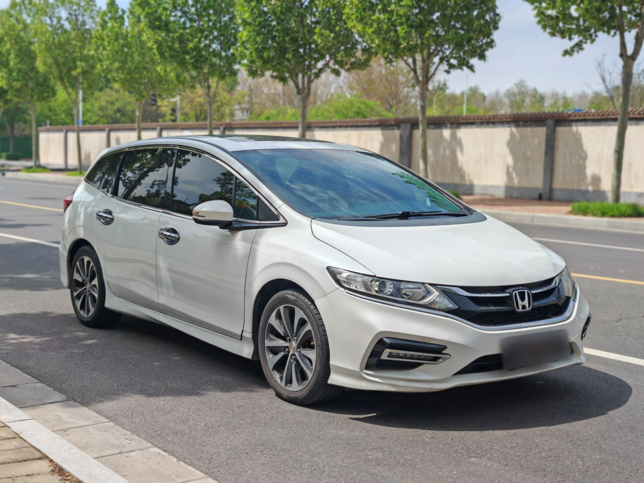 Jade 2017 210TURBO CVT 5-Seater photo 3