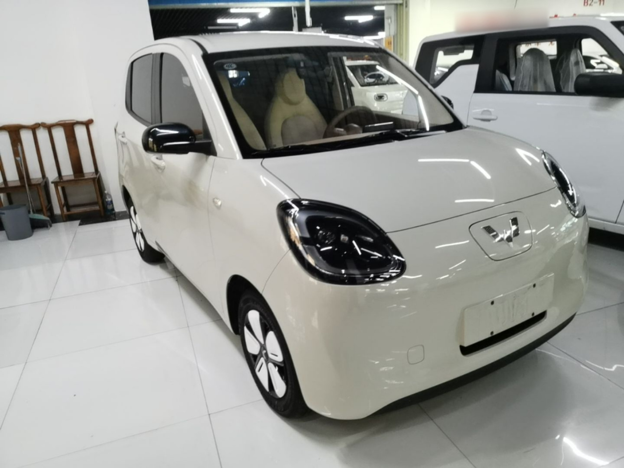 Hongguang MINIEV 2025 4th Gen 4-Door Advanced photo 3