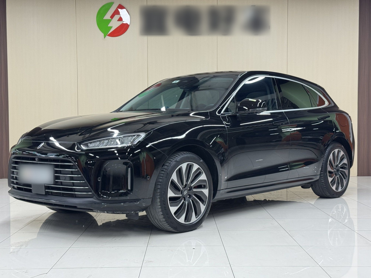 HIMA AITO M5 2022 EREV AWD Performance