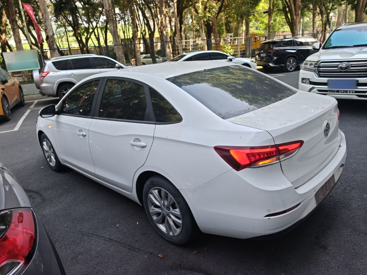 Excelle 2021 Facelift Classic 1.5L AT Progressive photo 4