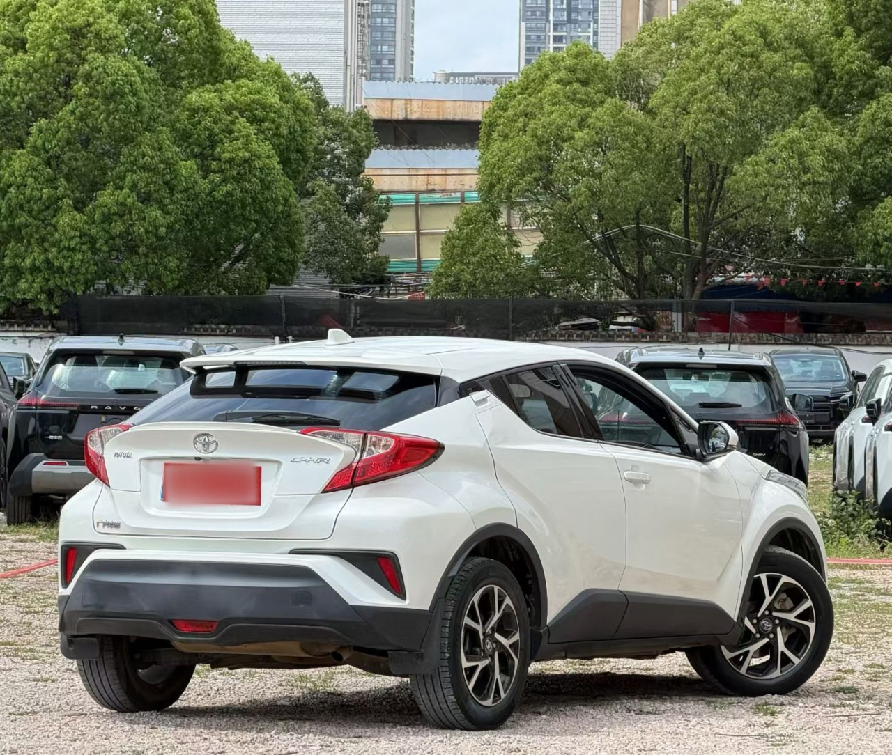 C-HR 2020 2.0L Leading photo 4