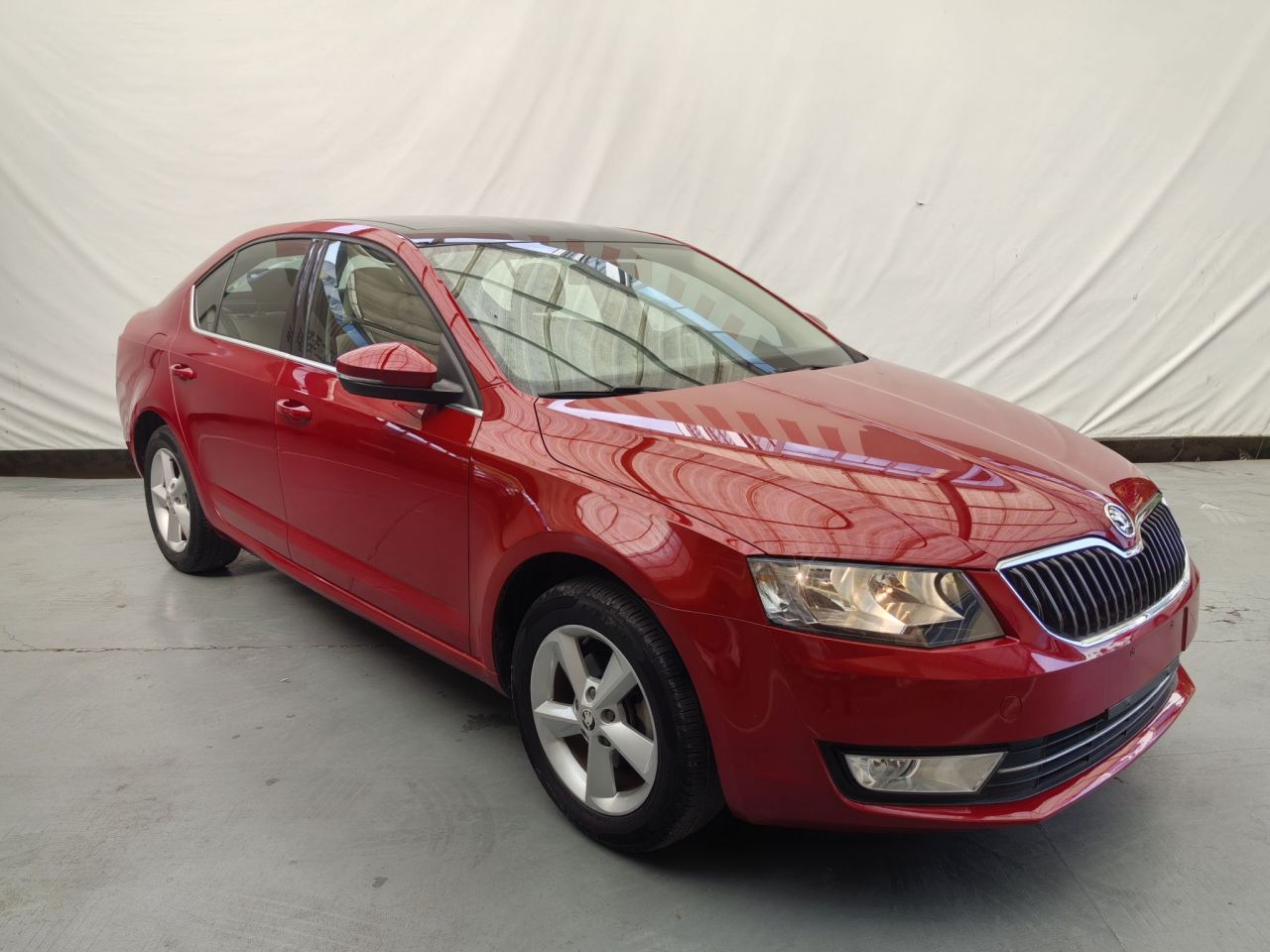 Octavia 2015 1.6L AT photo 2