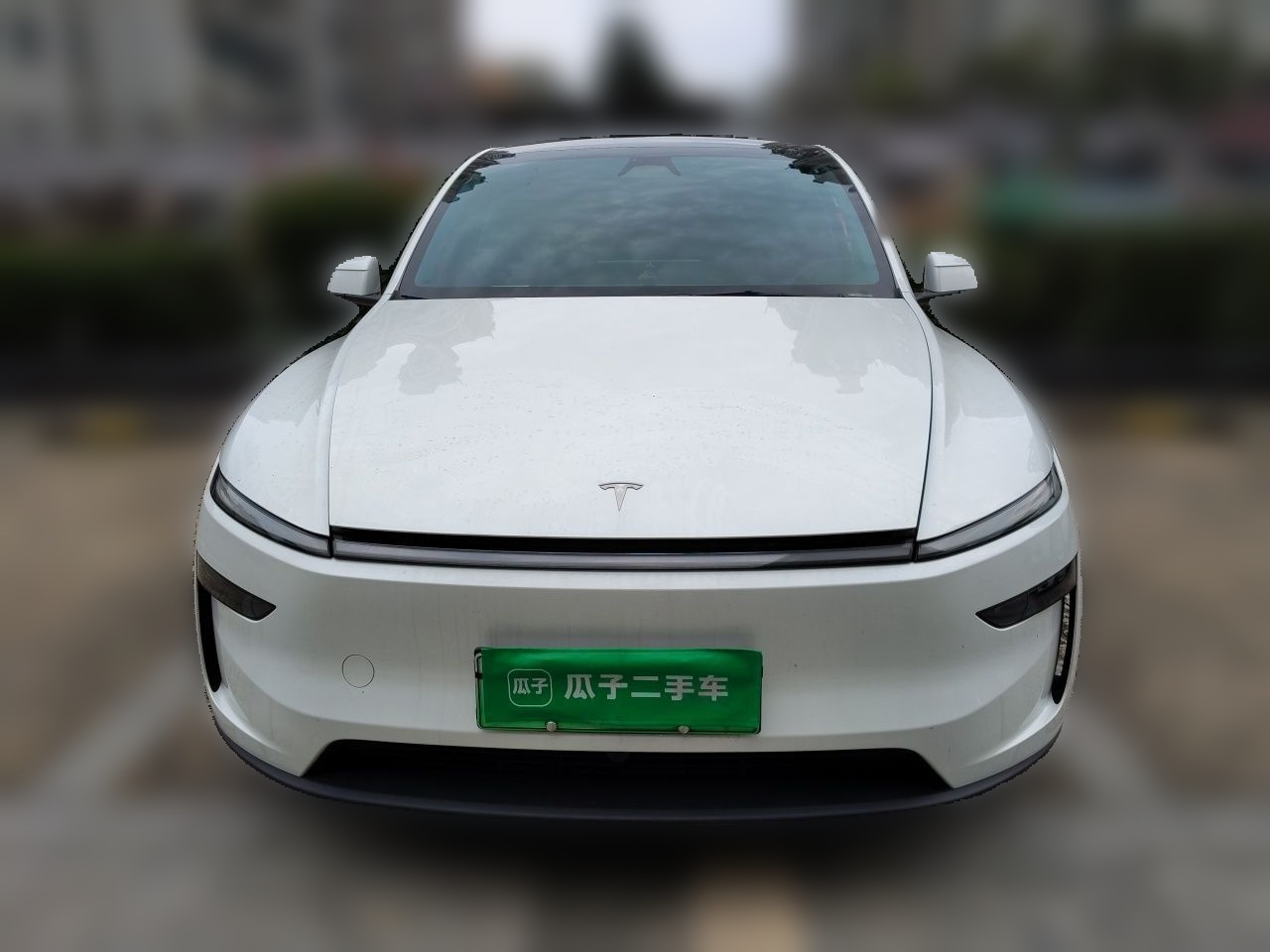 Model Y 2025 RWD Launch Edition photo 2