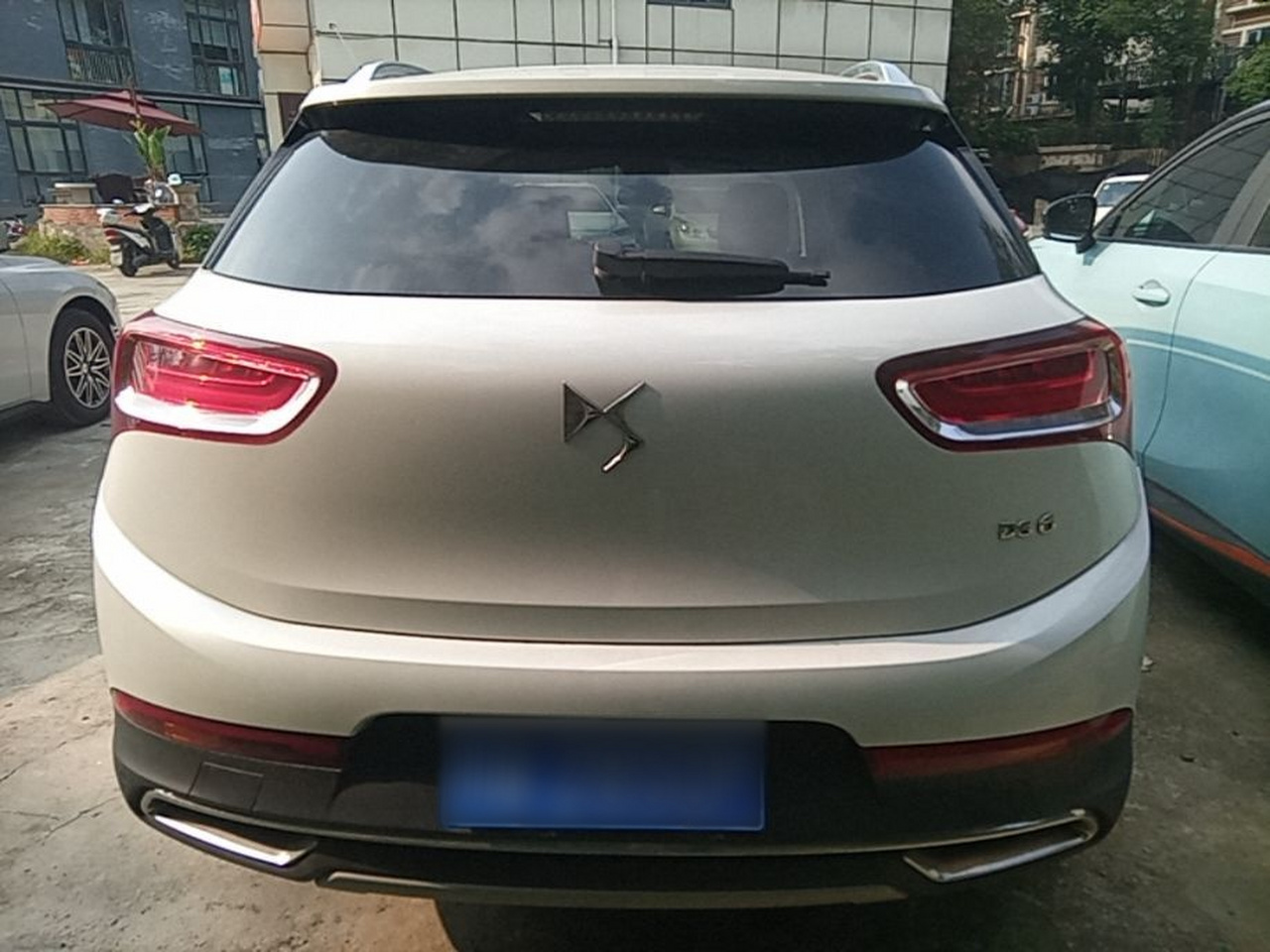 6 2016 1.6T Luxury THP160 photo 3