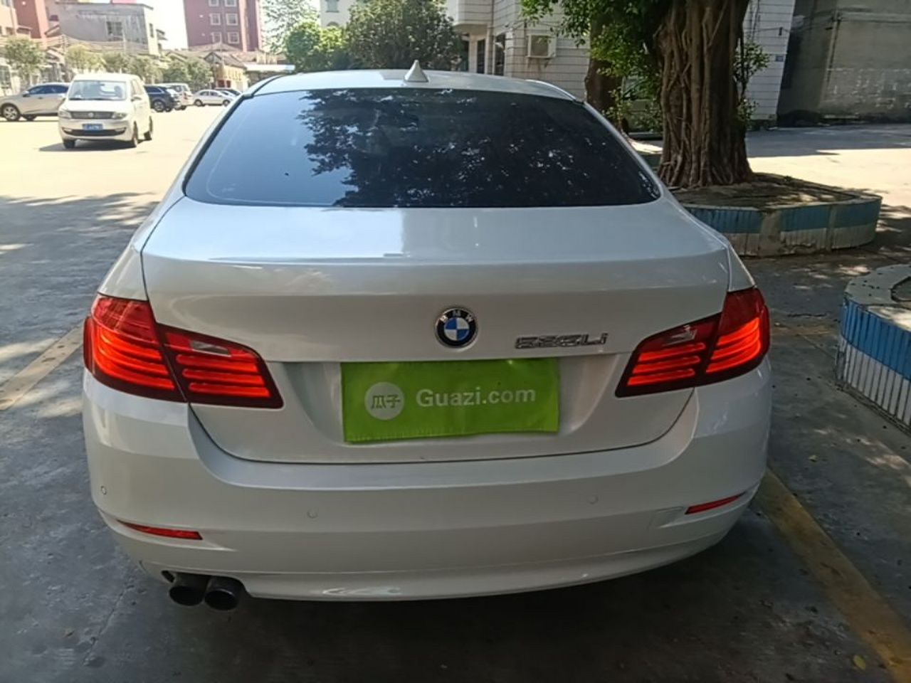 5 Series 2014 525Li Leading photo 5