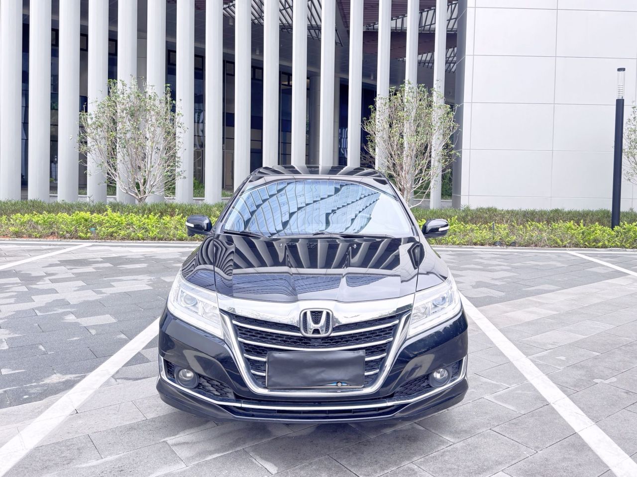 Crider 2016 1.8L CVT Leading photo 2