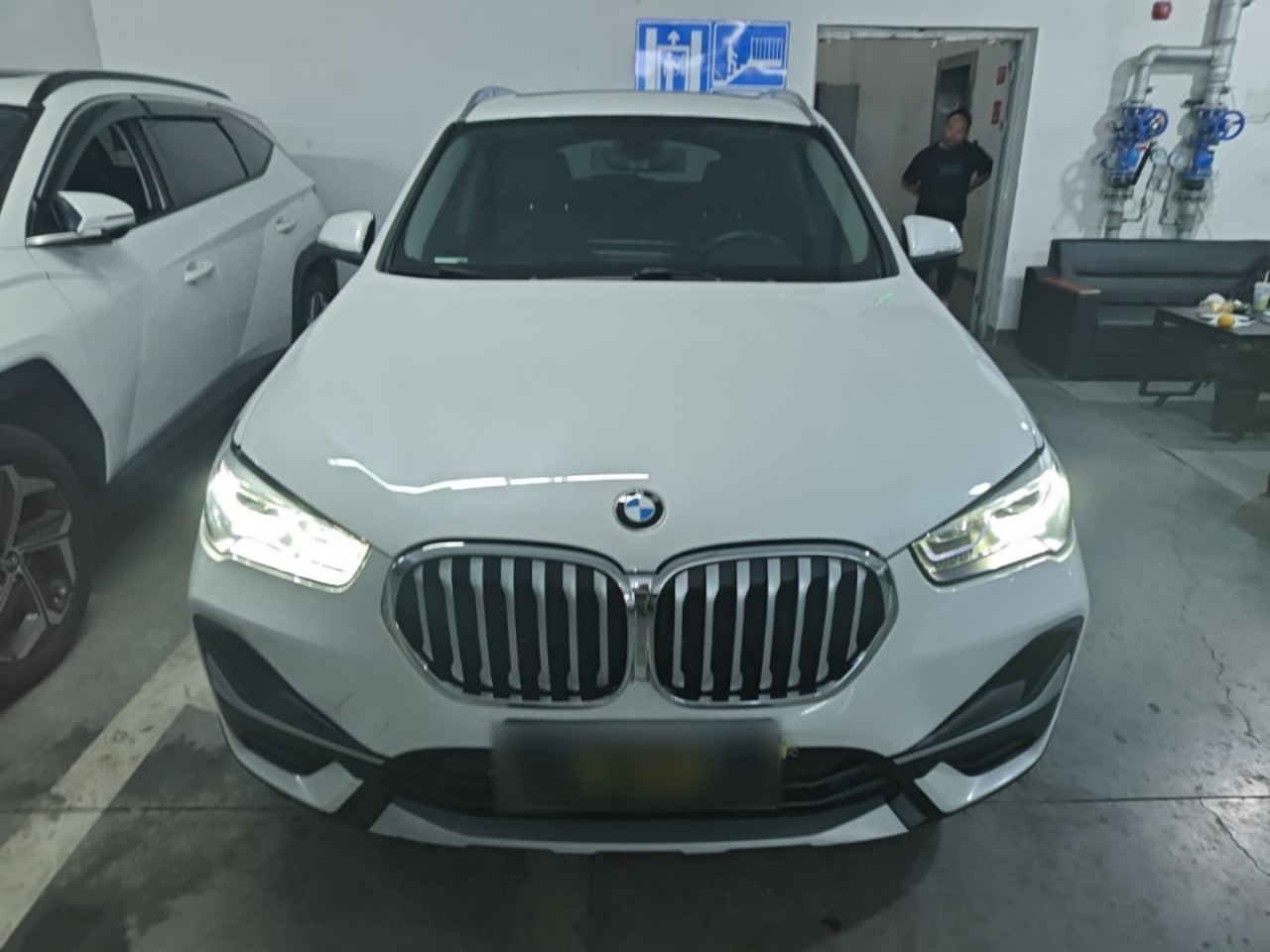 X1 2020 sDrive20Li Exclusive photo 2