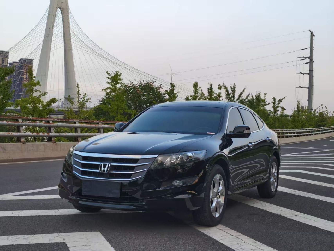 2012 2.4L Luxury