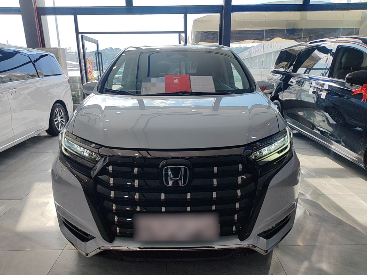 Elysion 2024 2.0L e:HEV Luxury photo 2