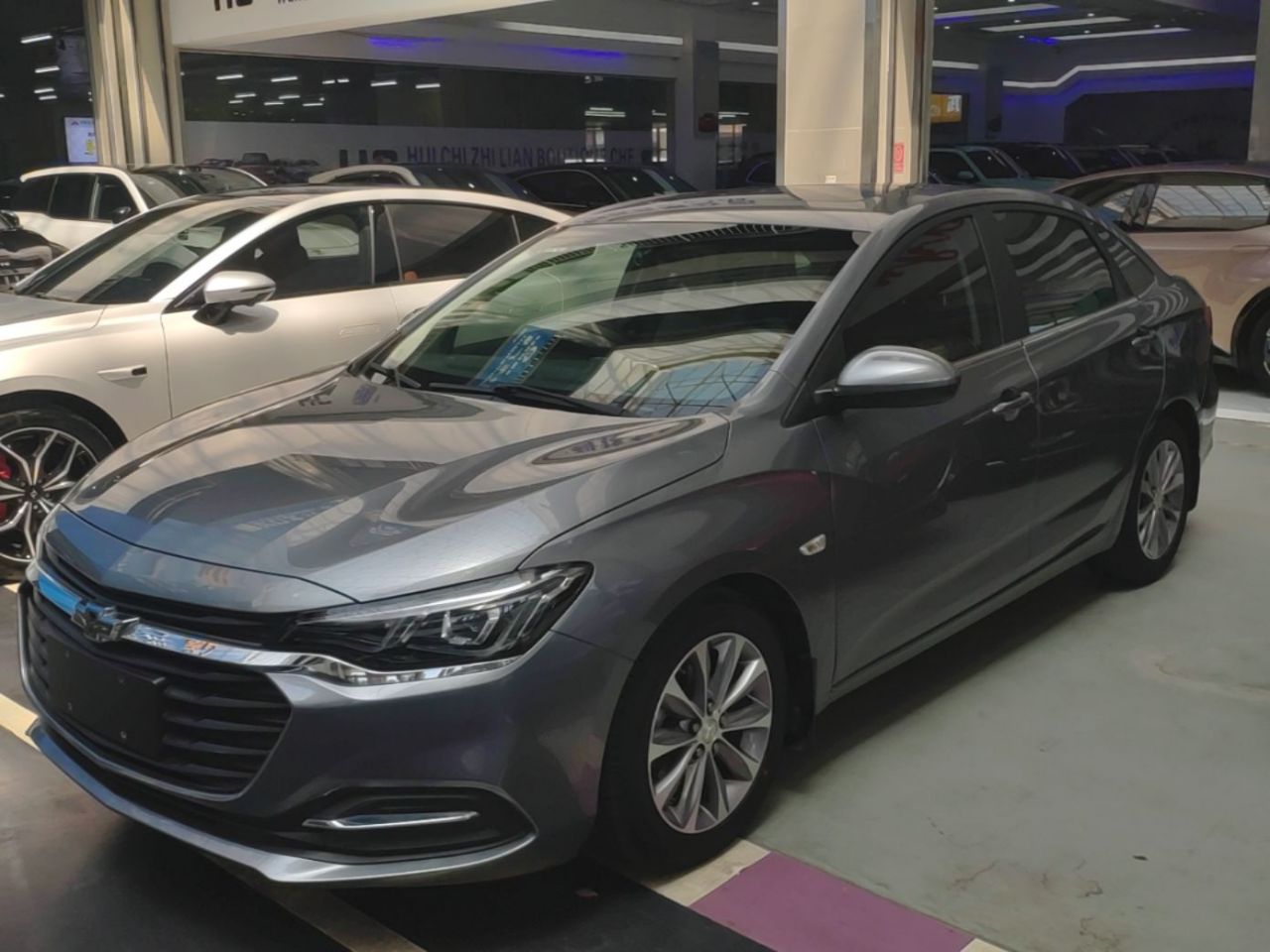 Cruze 2022 320 AT