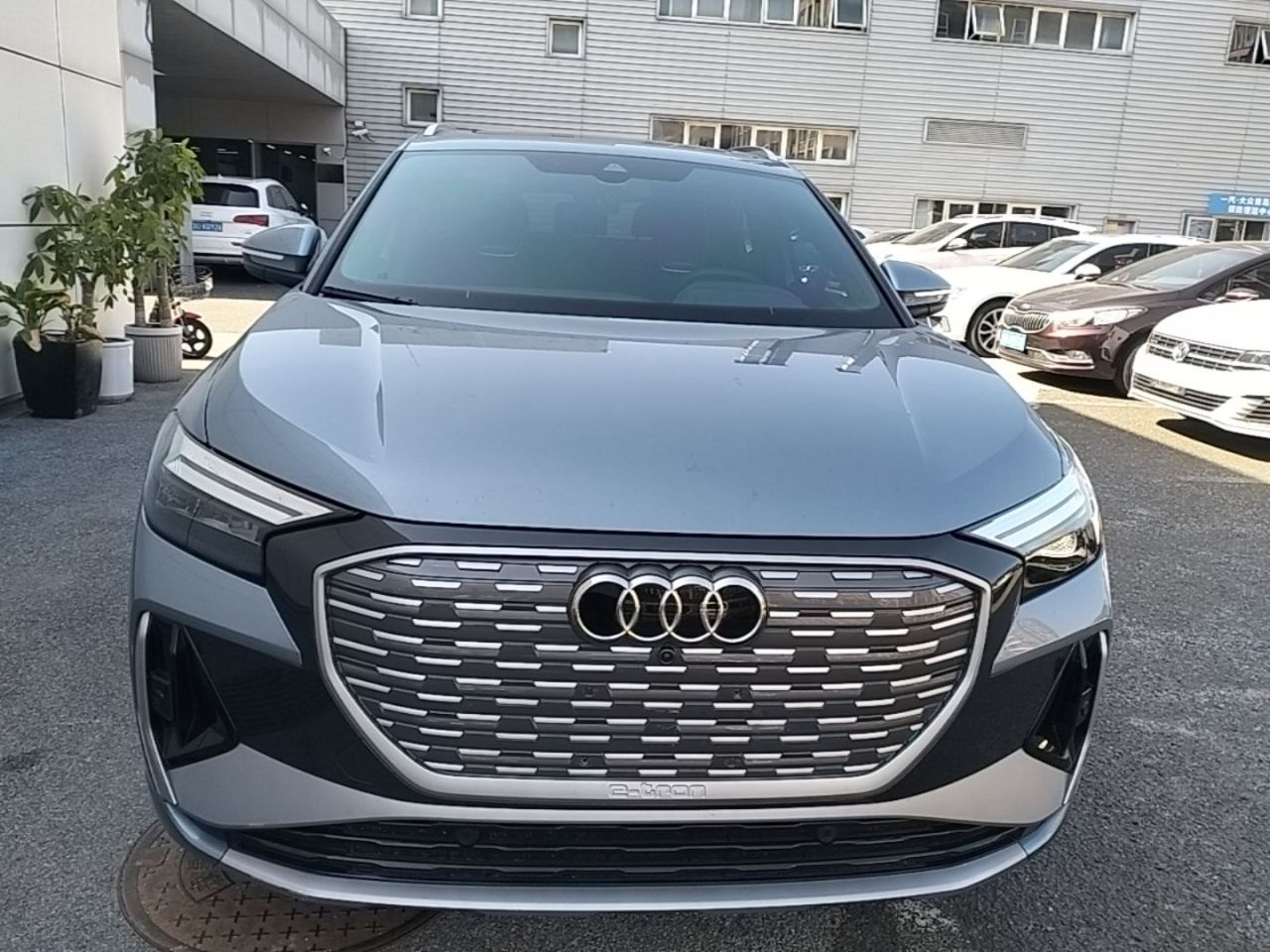 Q4 e-tron 2024 40 e-tron photo 2