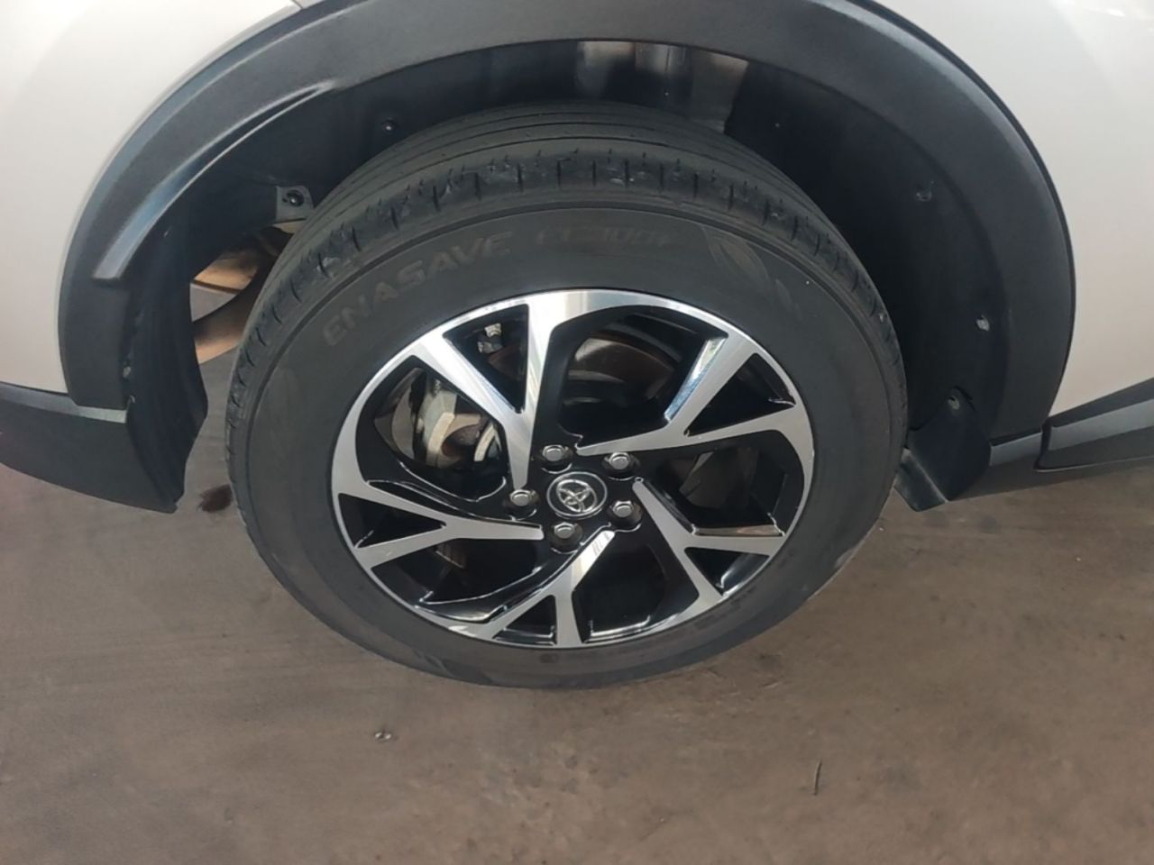 C-HR 2020 2.0L Leading photo 4