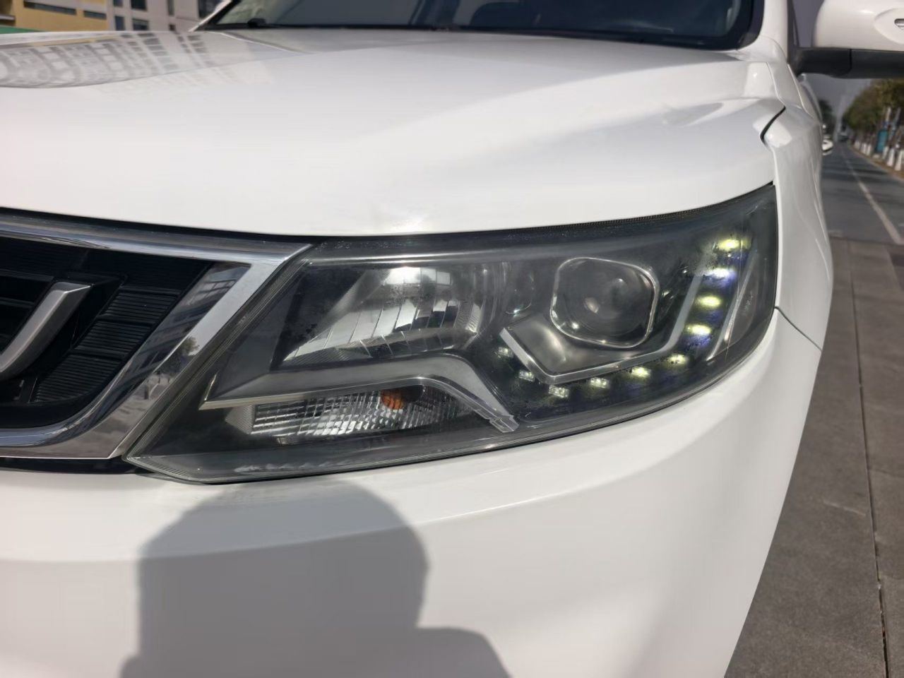 Vision X6 2016 1.8L MT Luxury photo 4