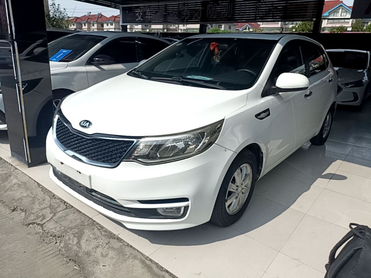 K2 2015 Hatchback 1.4L AT GLS