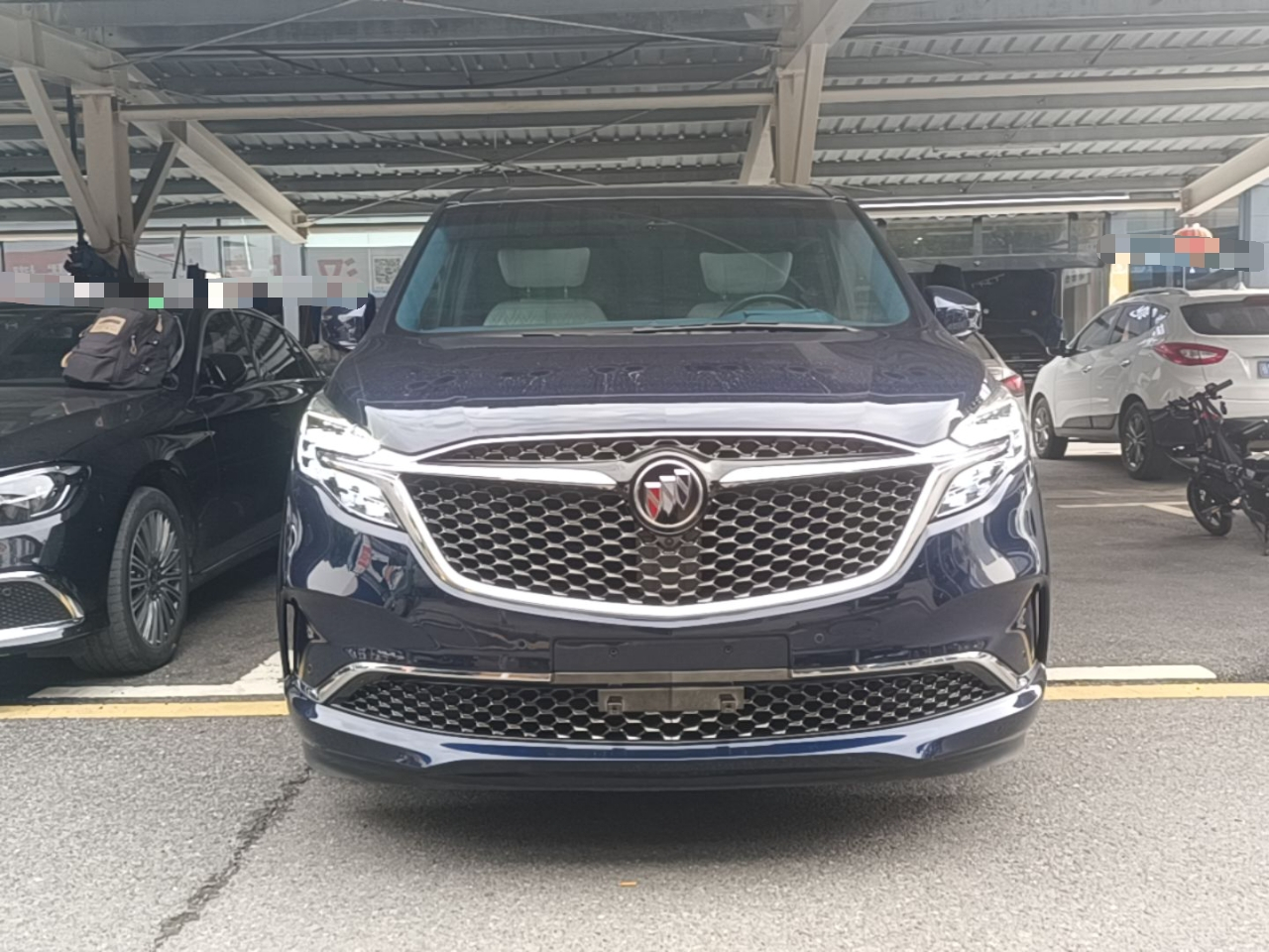 GL8 2022 Avenir 4-Seater photo 2