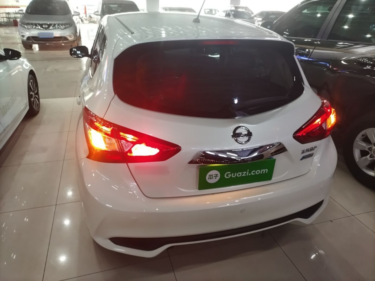 Tiida 2016 1.6L CVT photo 5