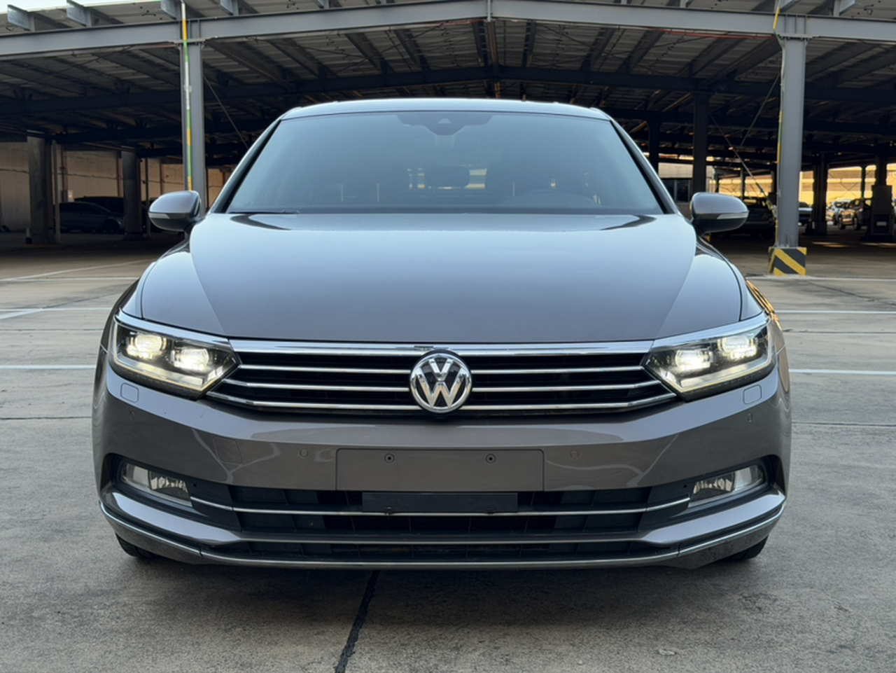 Magotan 2017 330TSI DSG Premium photo 3