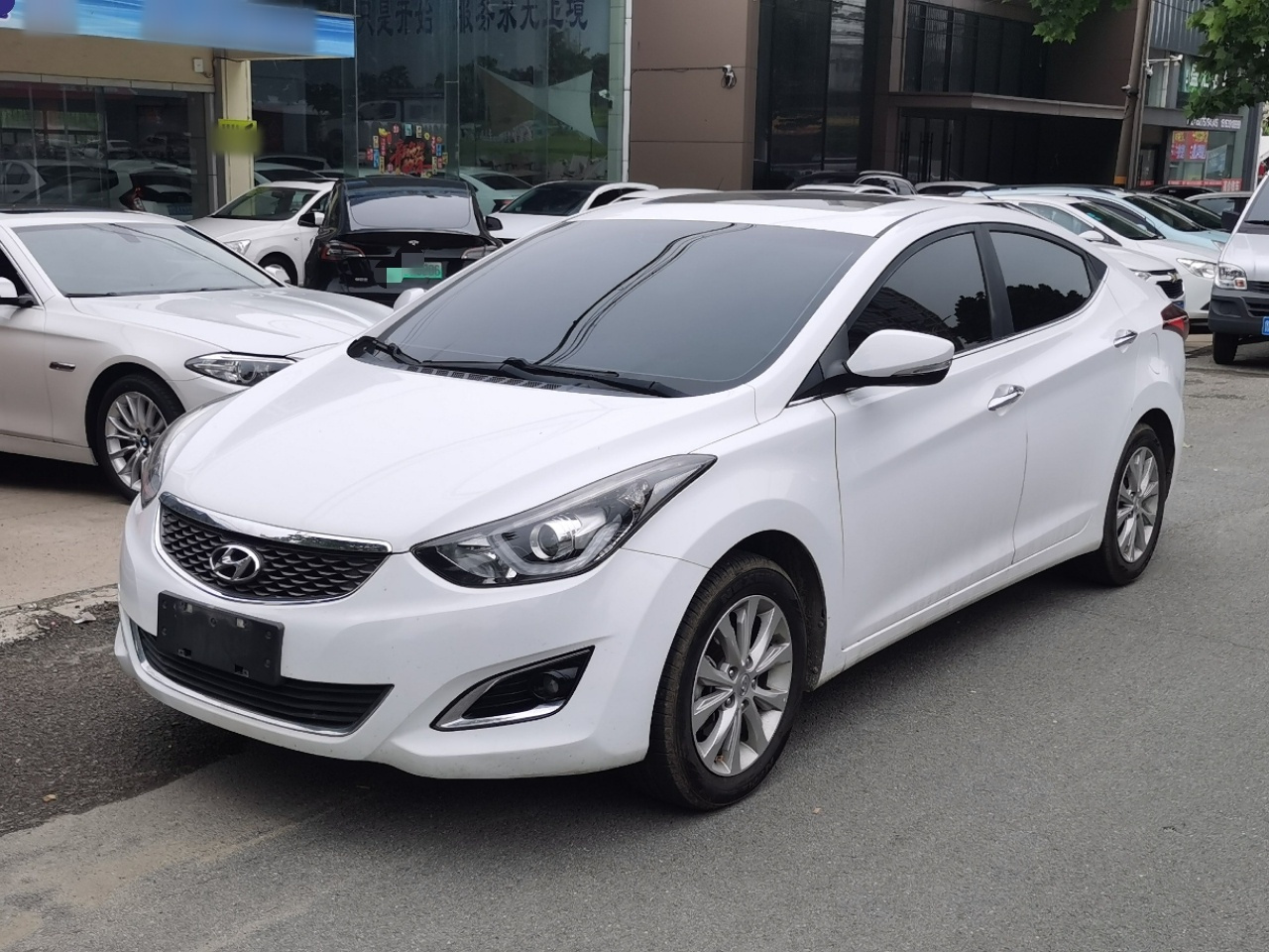 Elantra 2016 1.6L AT Premium