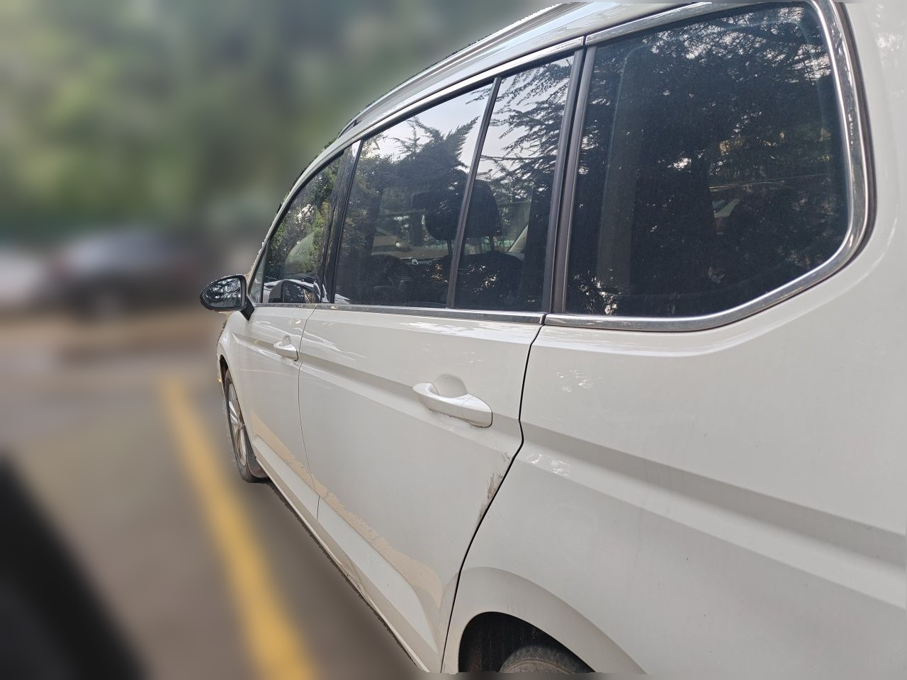 2018 L 280TSI DSG 7-Seater China VI photo 4