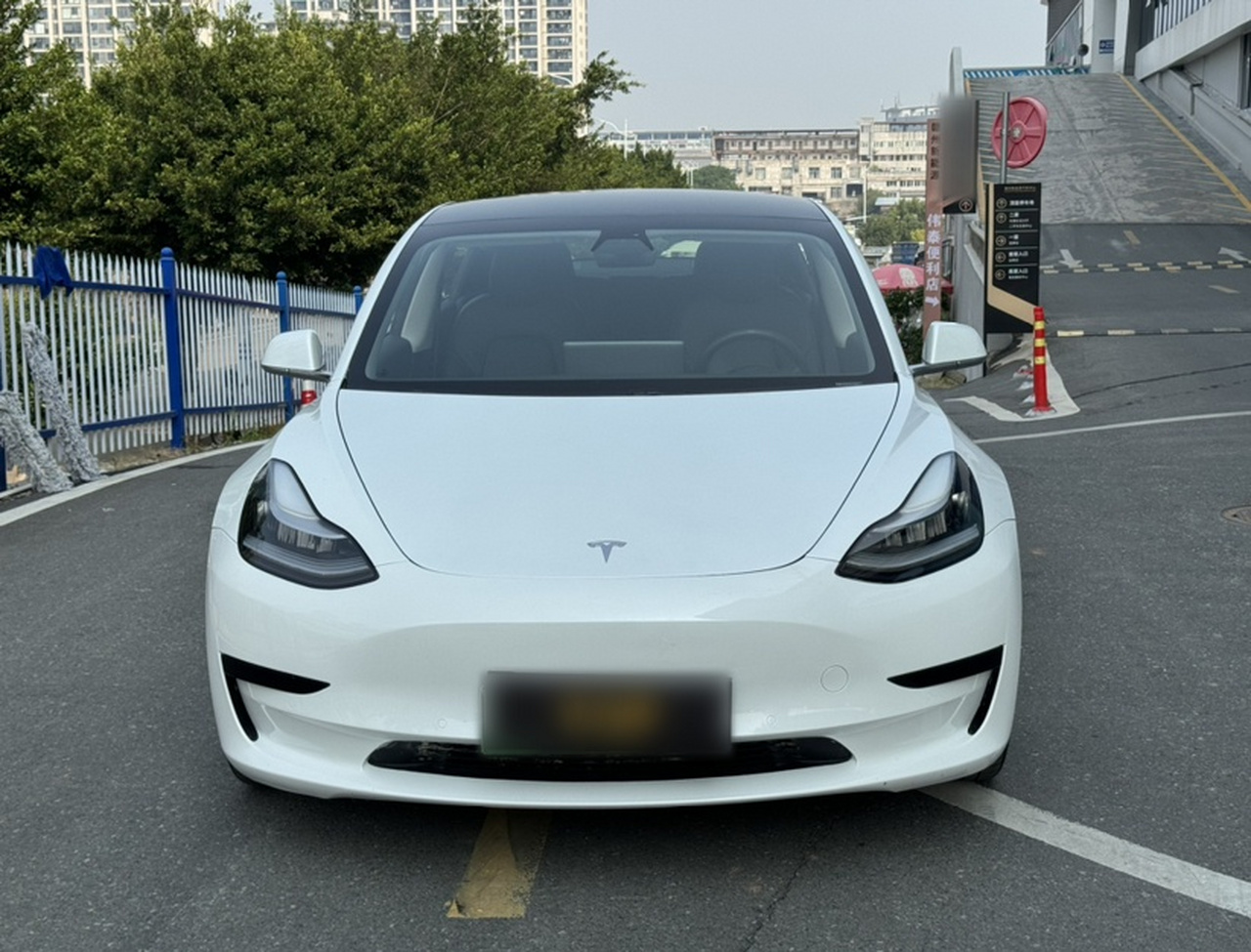 Model 3 2020 Facelift Standard Range RWD Upgraded photo 2